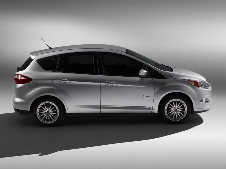  Ford C-Max Hybrid 2012 года  (фото 10 из 25)